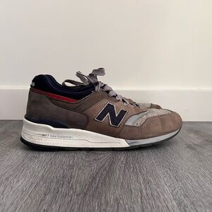 New Balance Sneakers